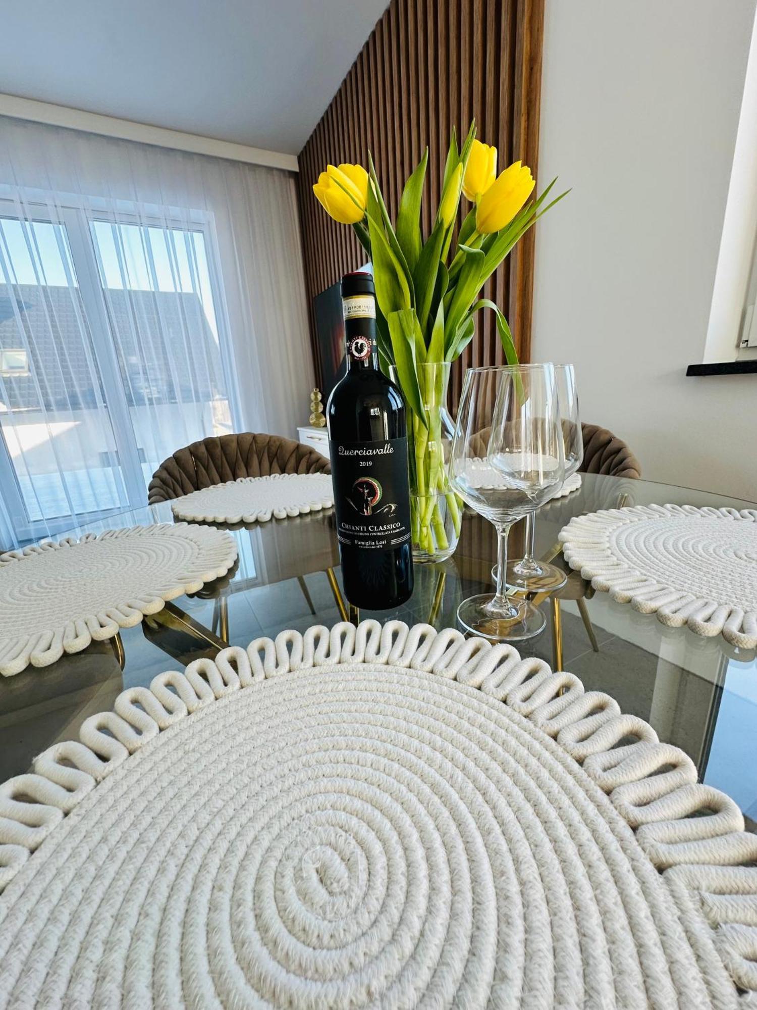מוז'ינה Apartament Krynica-Zdroj - Powroznik - Dom Na Wzgorzu - House On The Hill מראה חיצוני תמונה